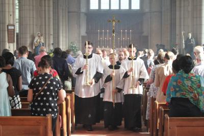 st-benet-fink-a-place-of-beauty-joy-and-wonder-in-tottenham-tott